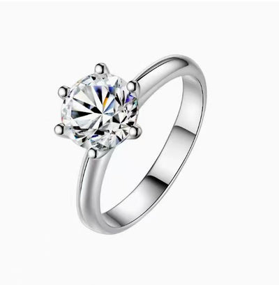 Classic 6-Prong Round Cut Moissanite Engagement Ring